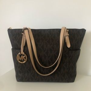 Michael Kors Jet Set Monogram Tote